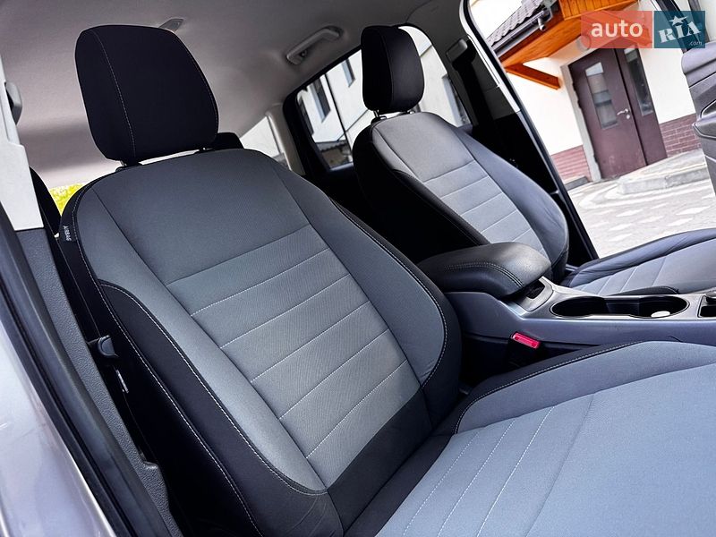 Позашляховик / Кросовер Ford Escape 2015 в Дрогобичі