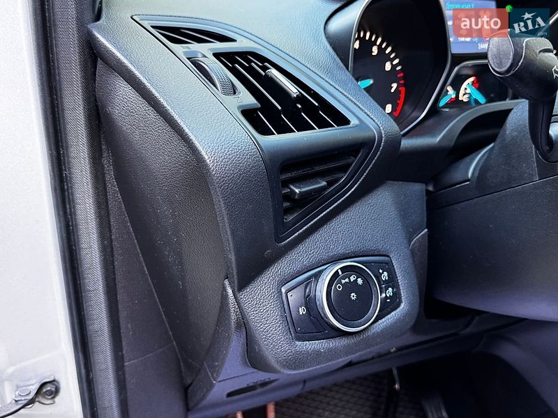 Позашляховик / Кросовер Ford Escape 2015 в Дрогобичі