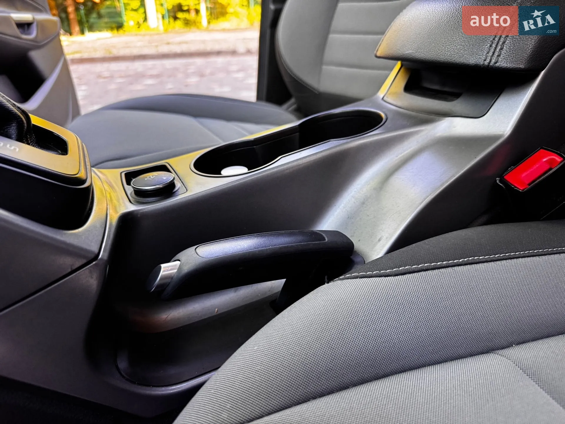 2015 Ford Escape - мініатюра 128