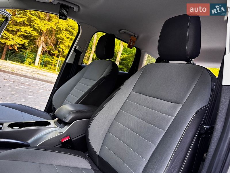Позашляховик / Кросовер Ford Escape 2015 в Дрогобичі