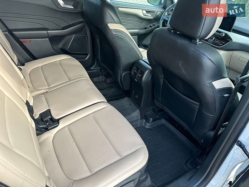 Внедорожник / Кроссовер Ford Escape 2021 в Львове