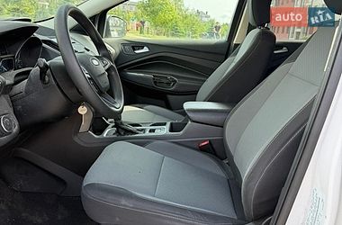 Внедорожник / Кроссовер Ford Escape 2018 в Ровно