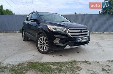 Позашляховик / Кросовер Ford Escape 2016 в Львові