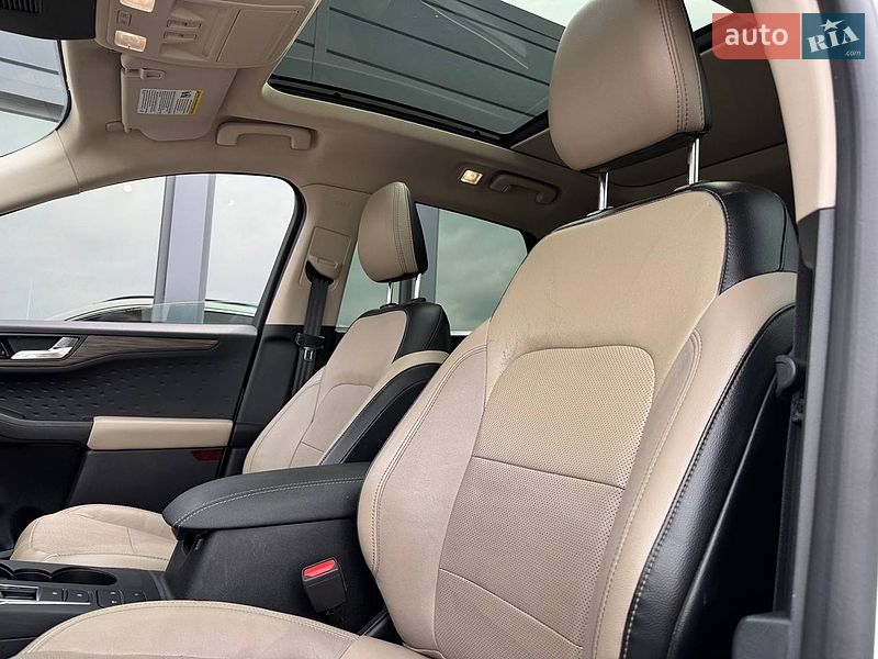 Позашляховик / Кросовер Ford Escape 2020 в Рівному
