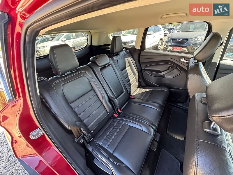 Внедорожник / Кроссовер Ford Escape 2017 в Стрые
