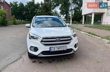 Внедорожник / Кроссовер Ford Escape 2019 в Чернигове