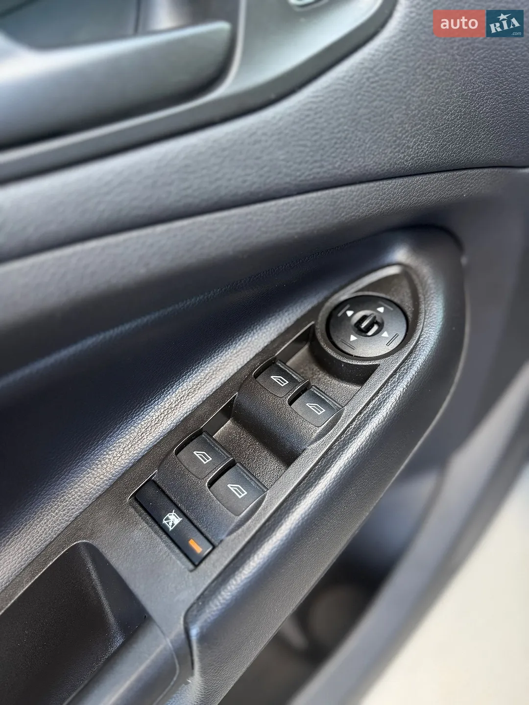 2019 Ford Escape - мініатюра 18