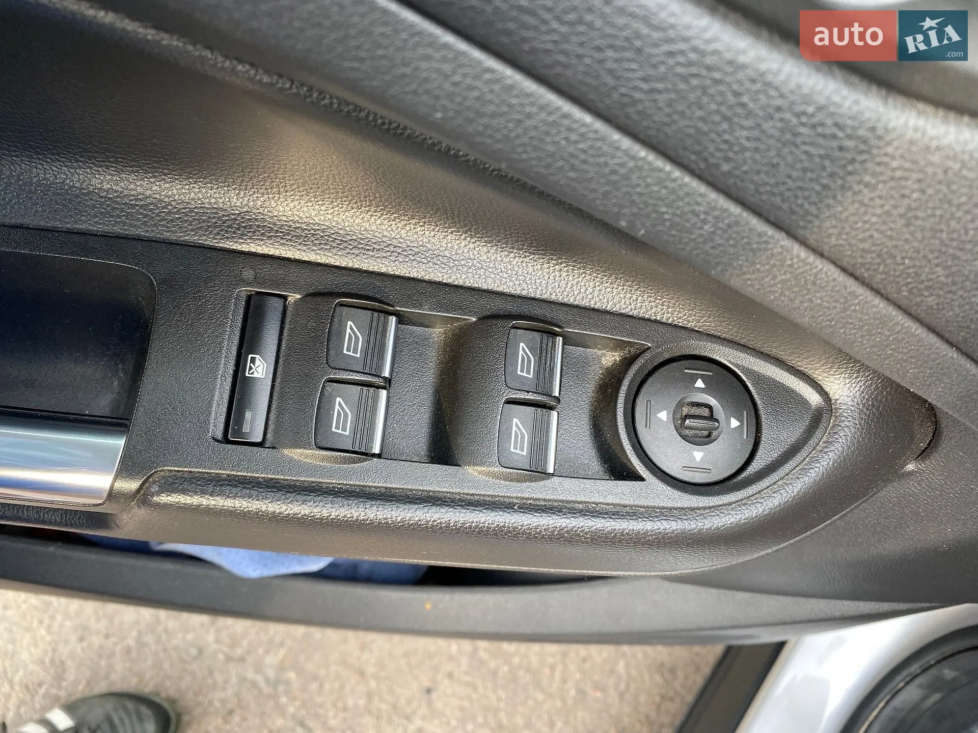 2016 Ford Escape - мініатюра 11