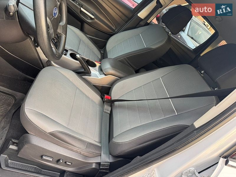 Внедорожник / Кроссовер Ford Escape 2014 в Тересве