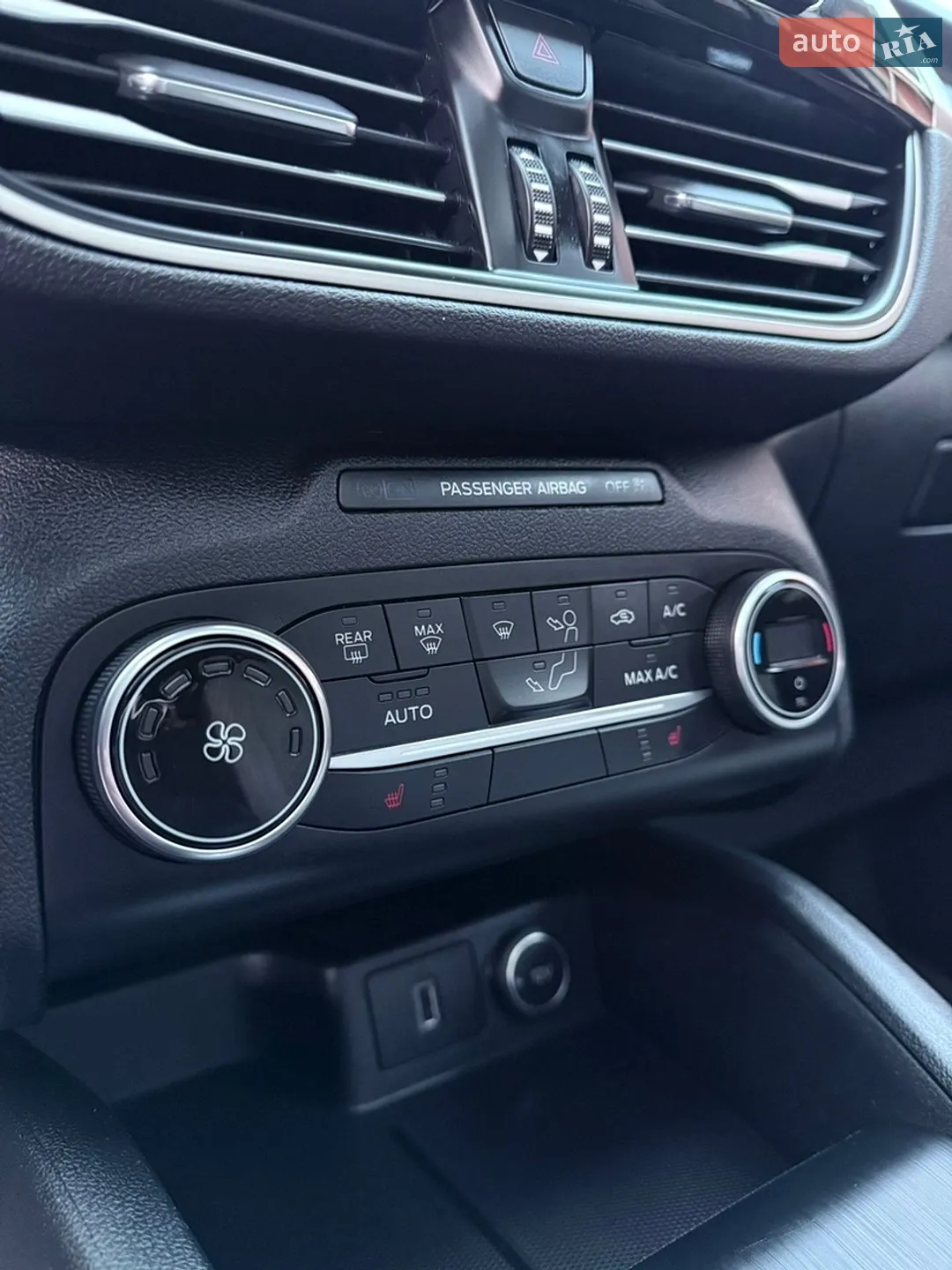 2020 Ford Escape - мініатюра 12
