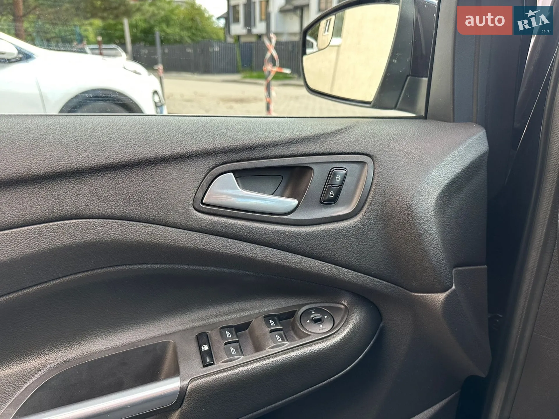 2012 Ford Escape - мініатюра 8
