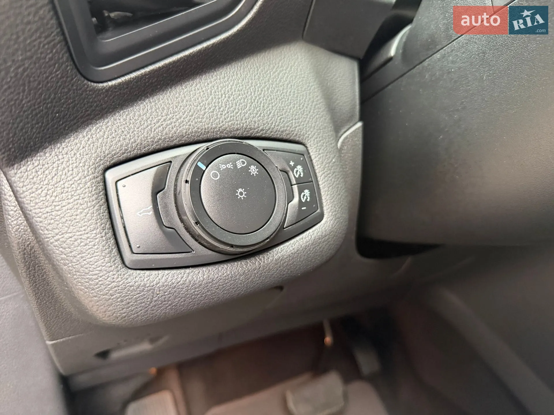 2018 Ford Escape - мініатюра 18