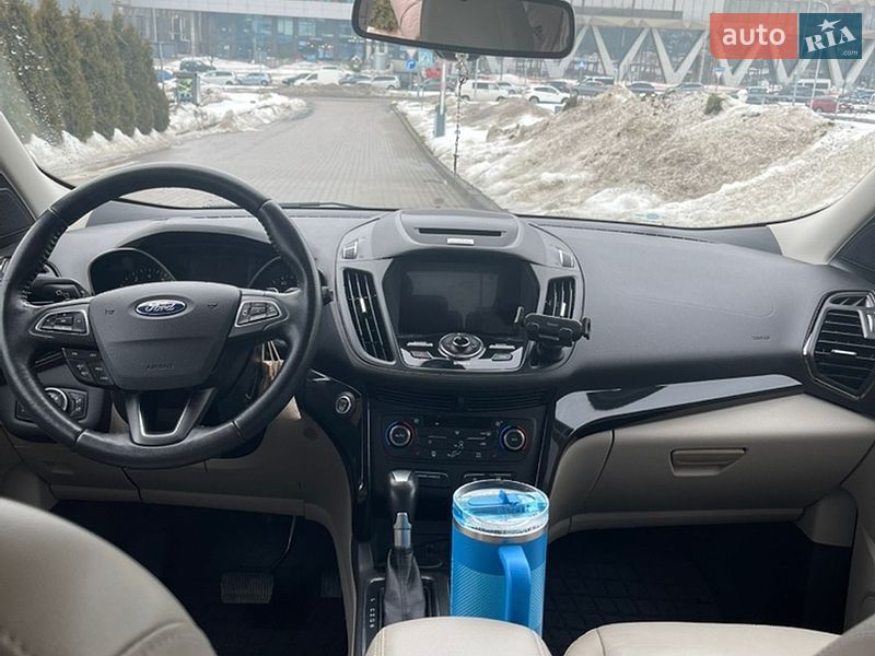 Позашляховик / Кросовер Ford Escape 2016 в Львові