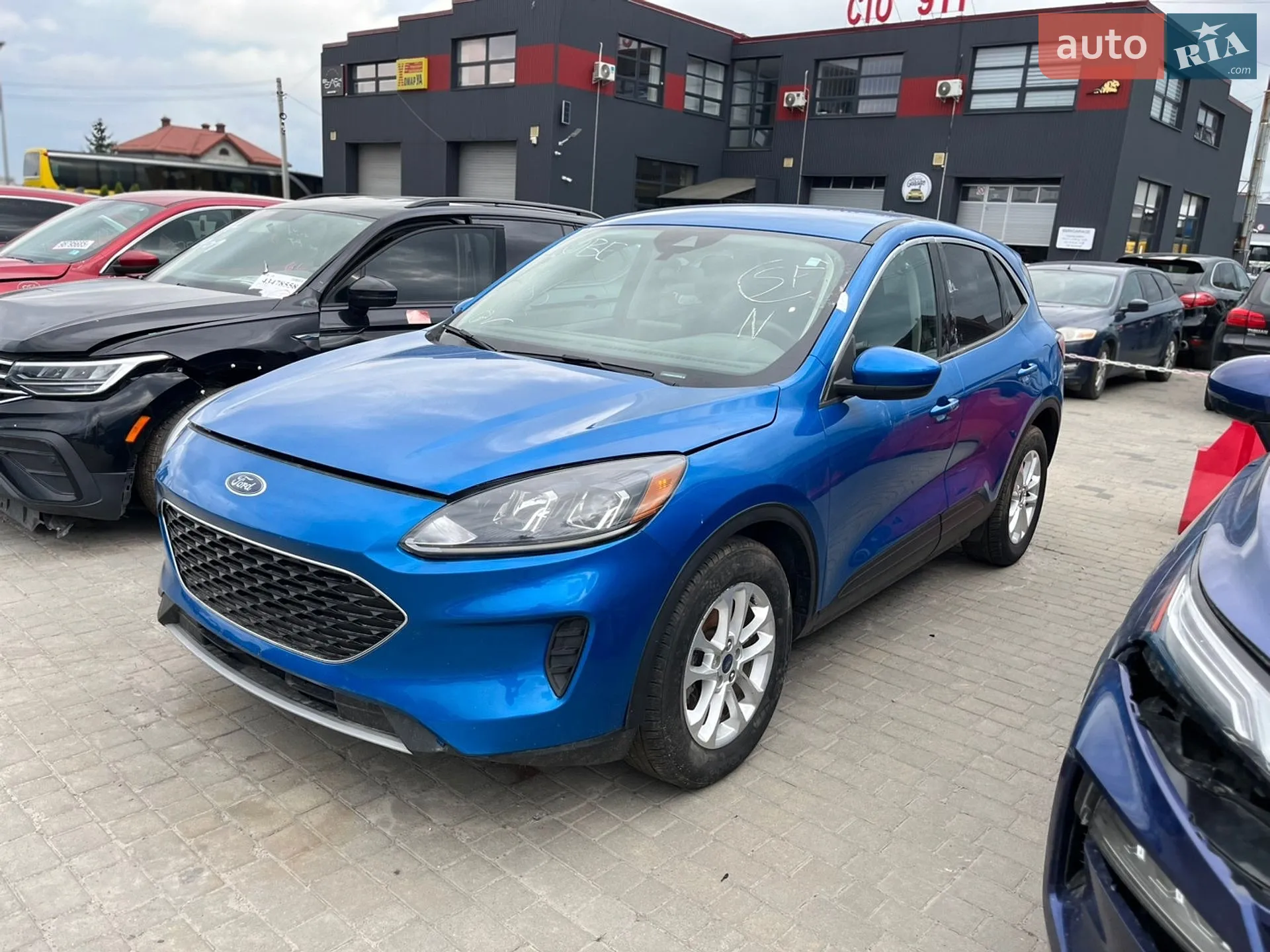 2020 Ford Escape - фото 1