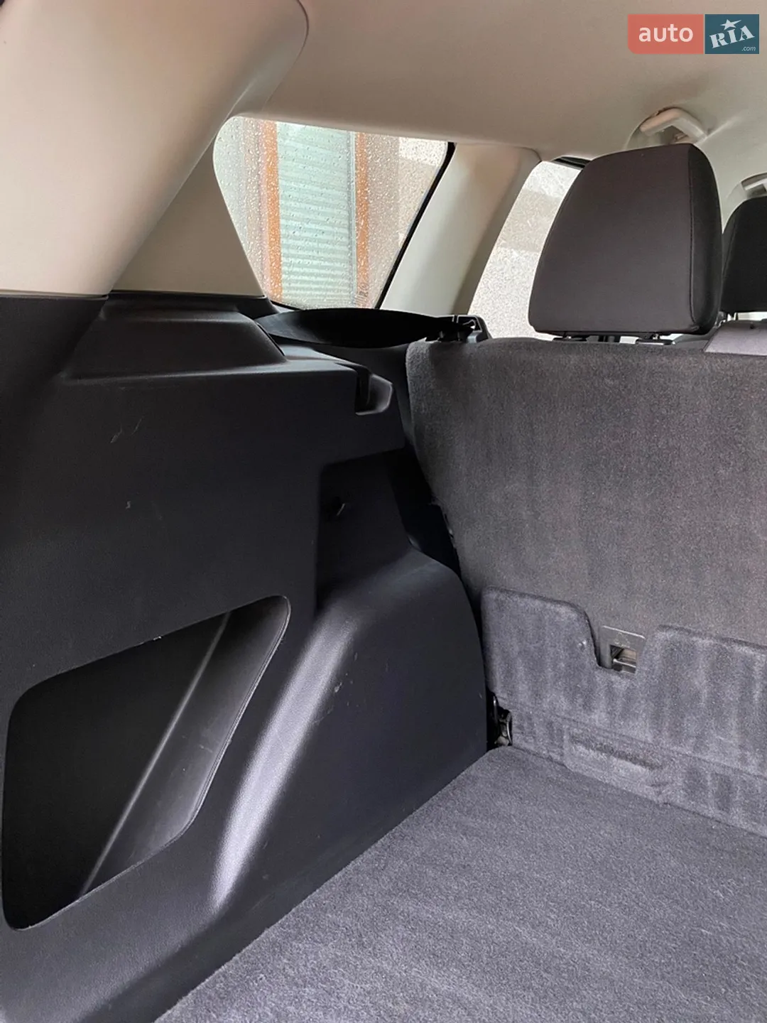 Ford Escape 2015 VIN 1FMCU0F78GUB31469 фото оголошення 12 з 36