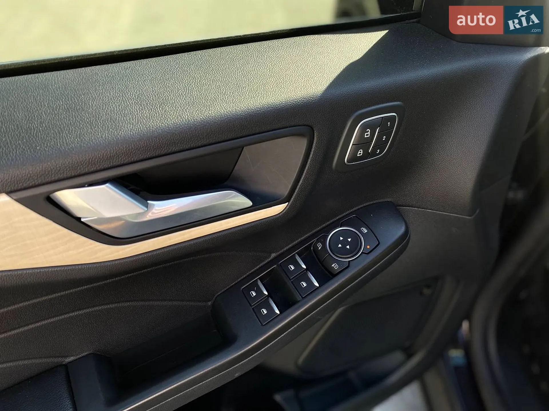2021 Ford Escape - мініатюра 28