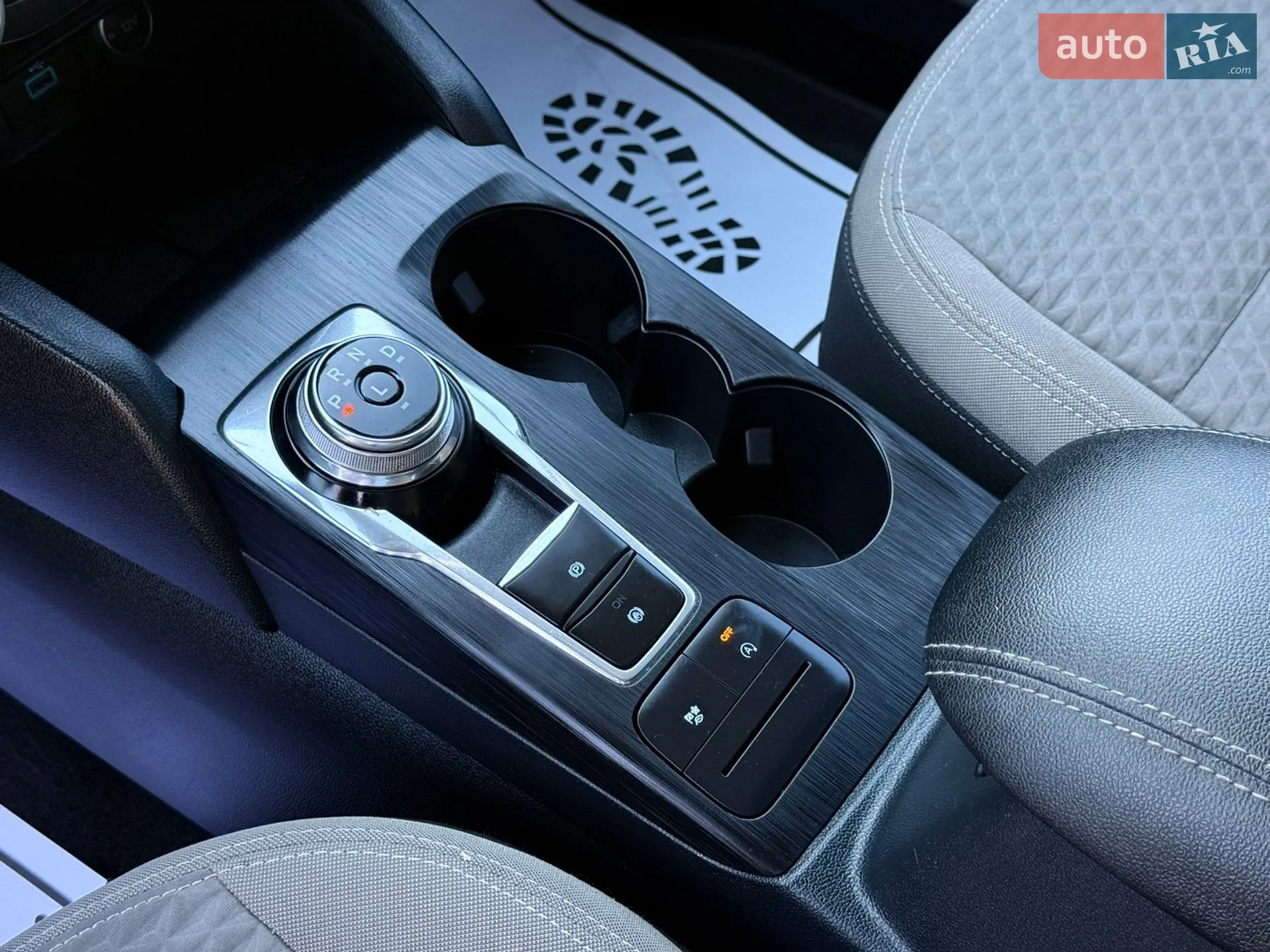 2021 Ford Escape - мініатюра 17