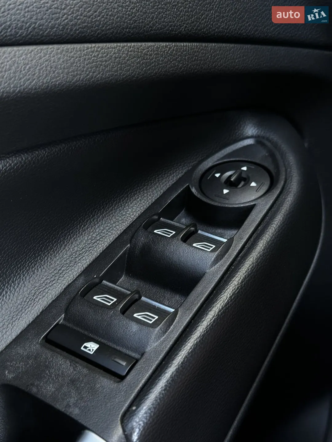2016 Ford Escape - мініатюра 31