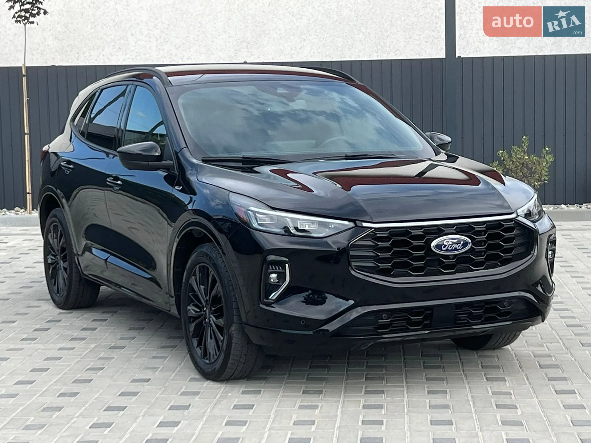2023 Ford Escape - фото 1