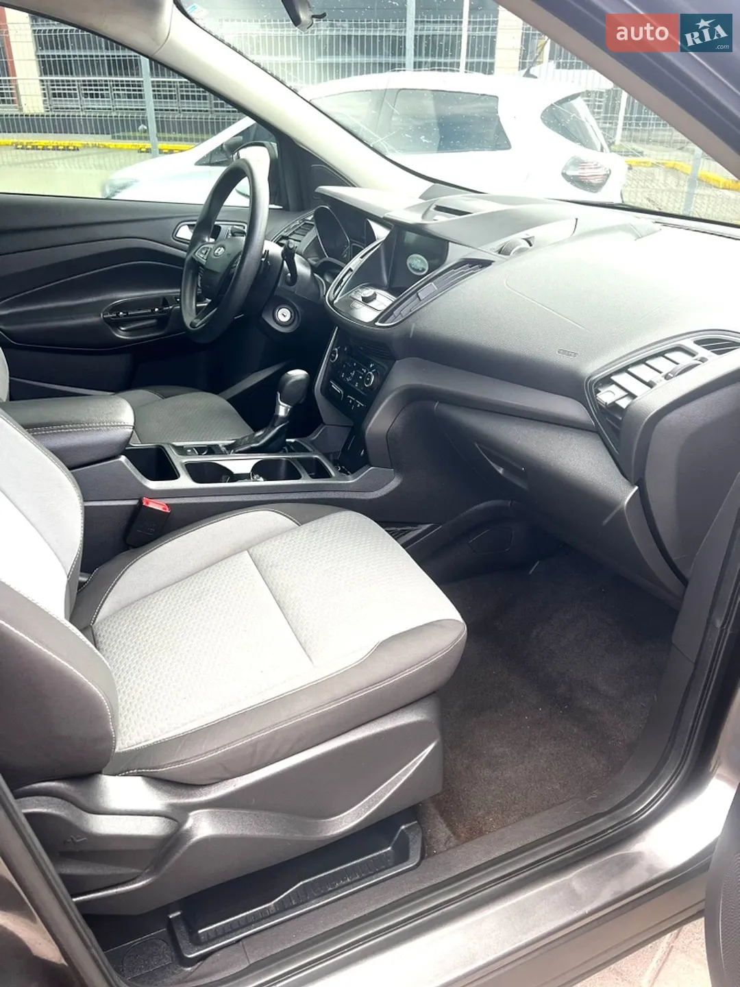 2016 Ford Escape - мініатюра 16