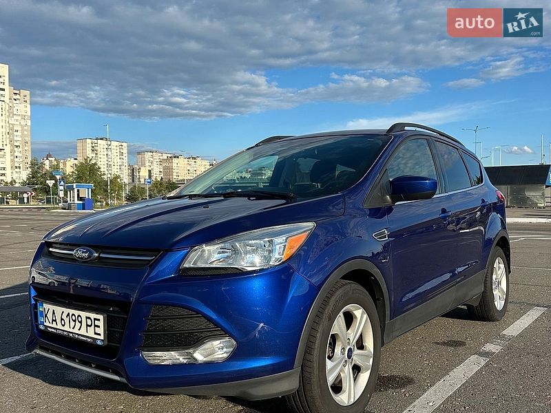 Внедорожник / Кроссовер Ford Escape 2015 в Киеве