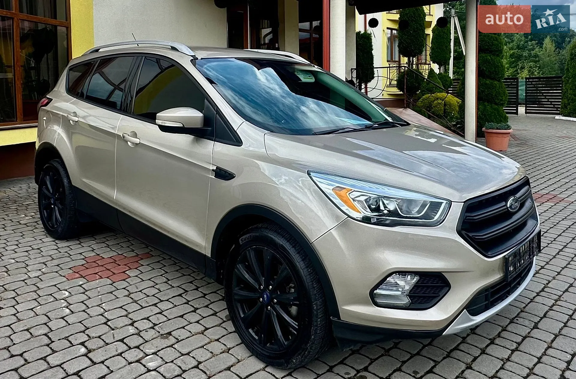 2017 Ford Escape - мініатюра 2