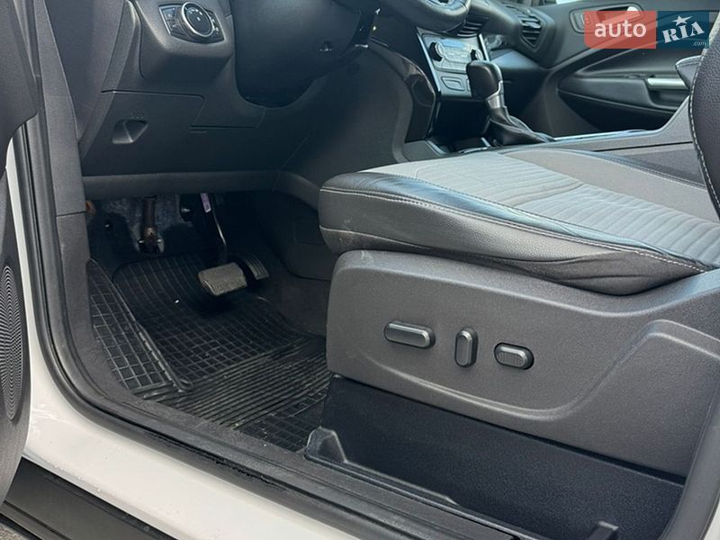Внедорожник / Кроссовер Ford Escape 2016 в Киеве фото 9 Внедорожник / Кроссовер Ford Escape 2016 в Киеве