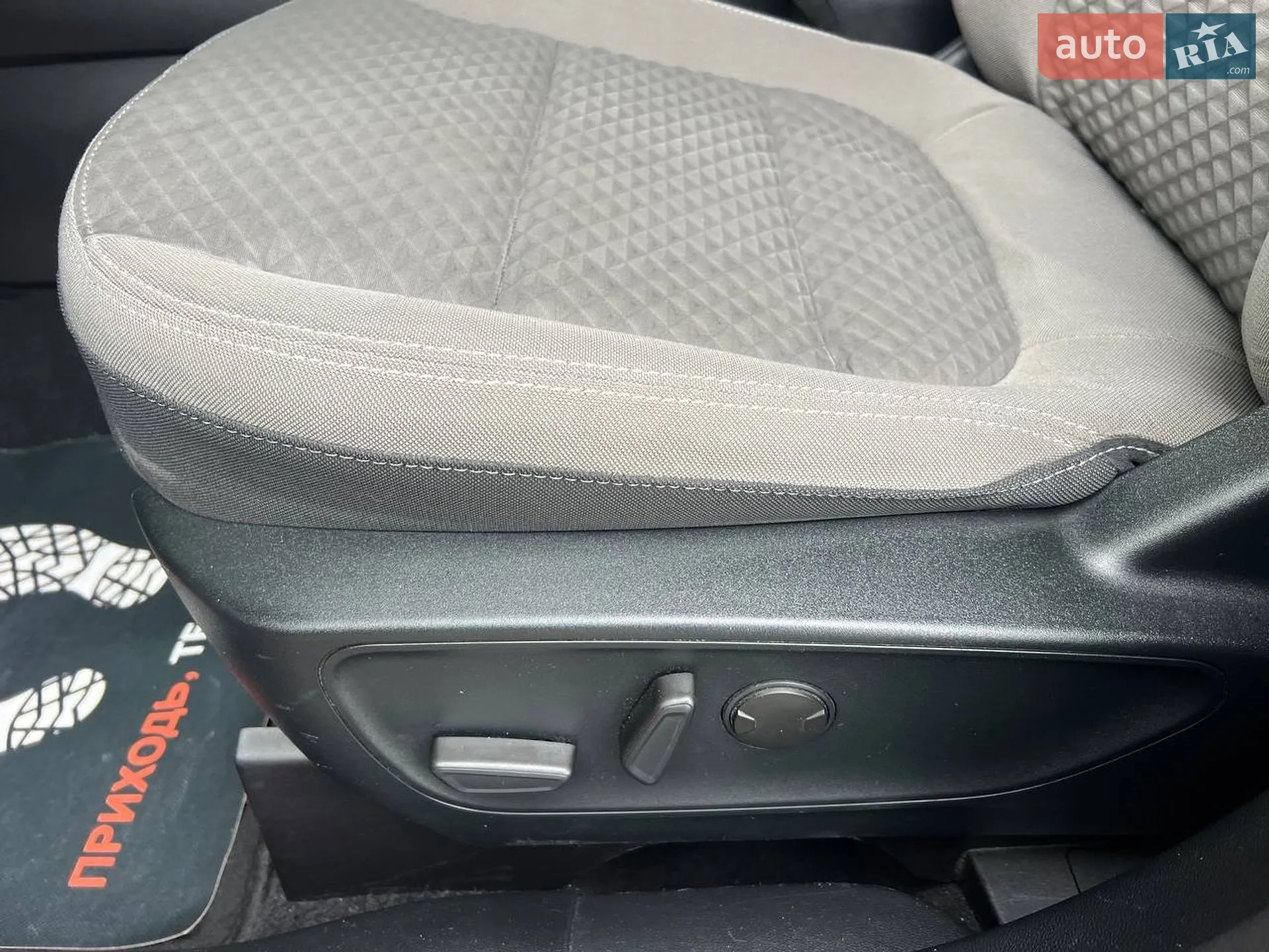 2020 Ford Escape - мініатюра 18