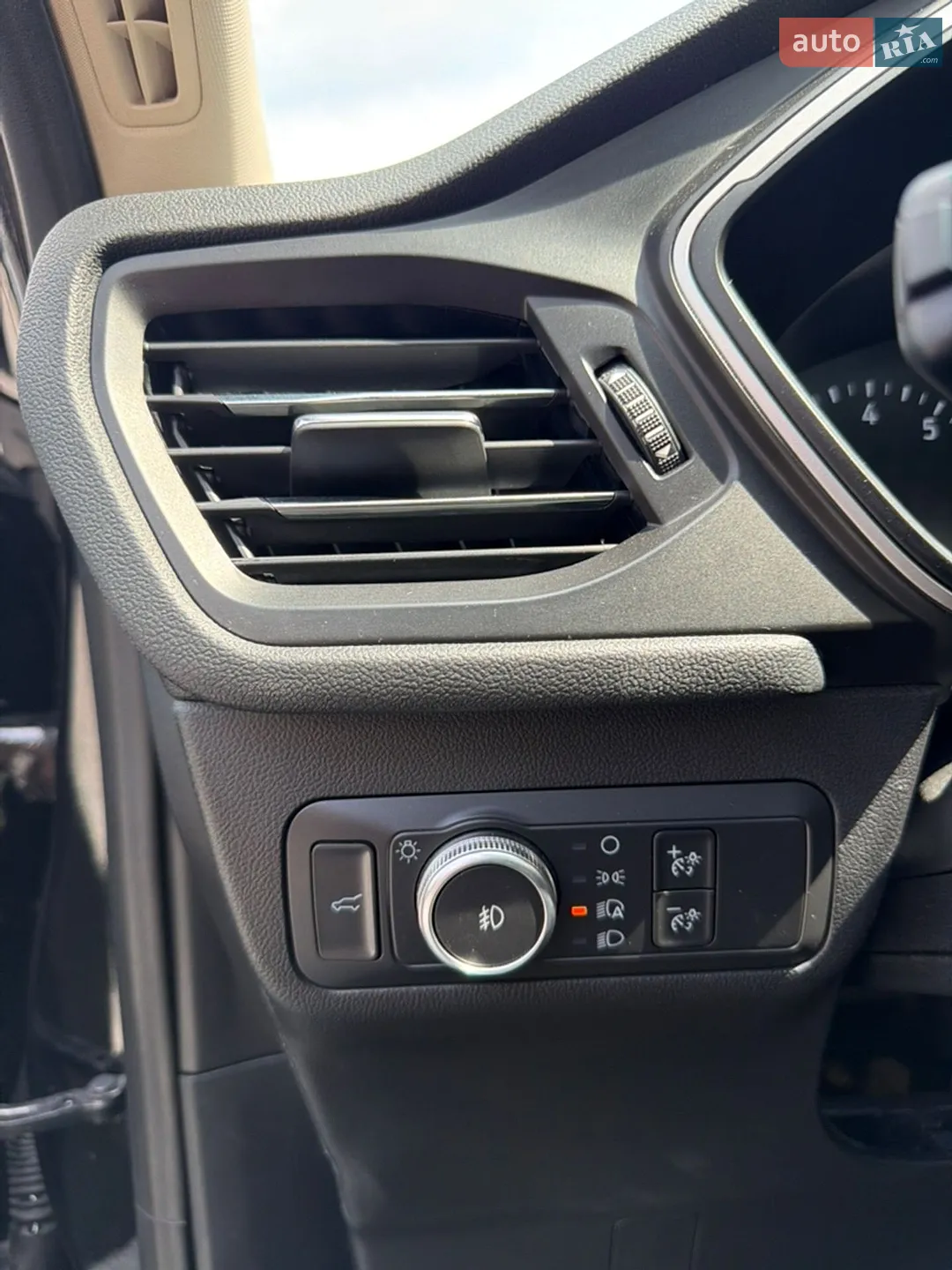 2019 Ford Escape - мініатюра 26