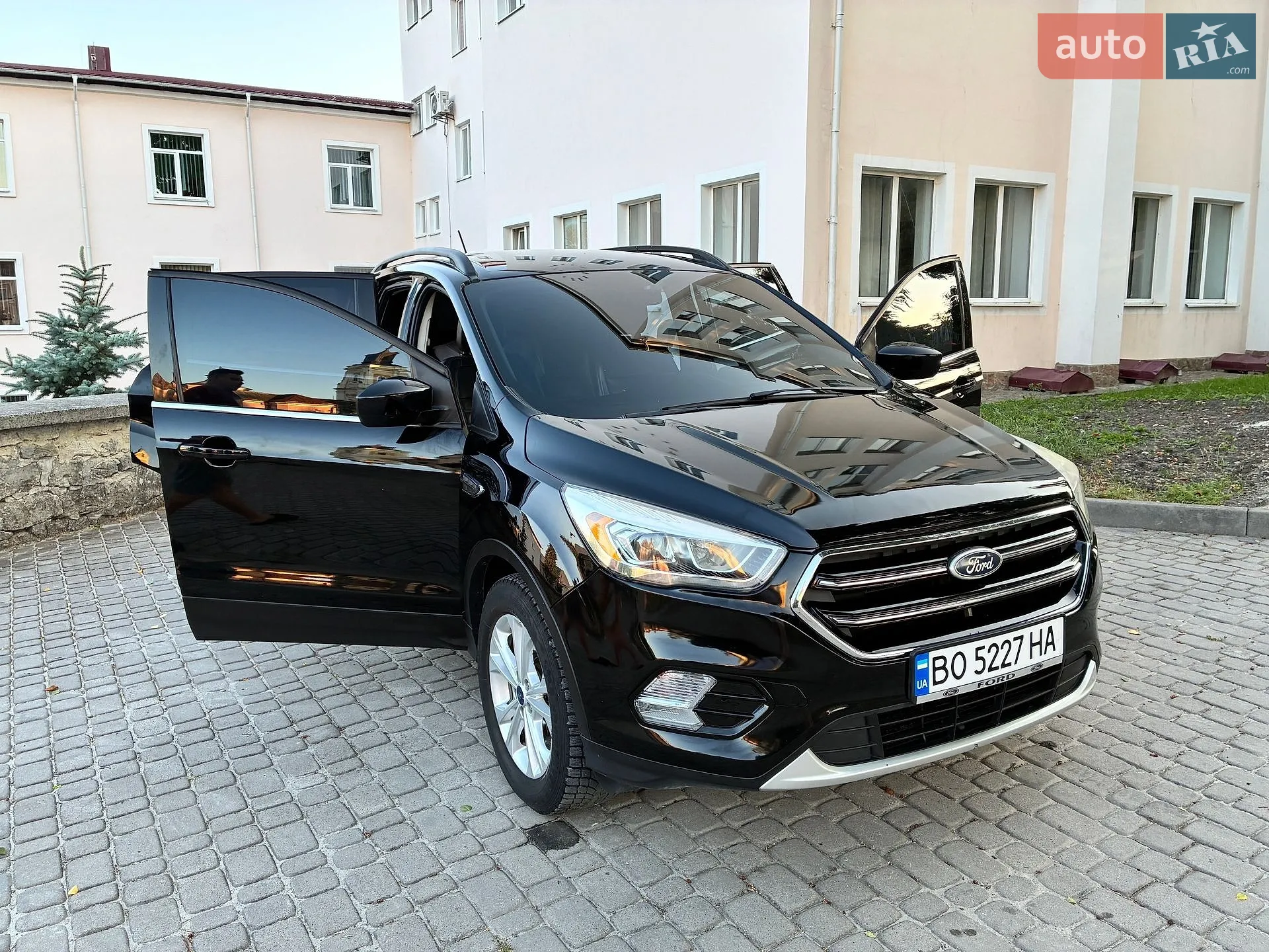 2017 Ford Escape - мініатюра 3