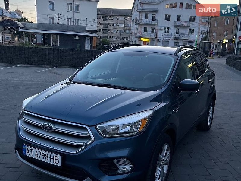 Позашляховик / Кросовер Ford Escape 2018 в Коломиї