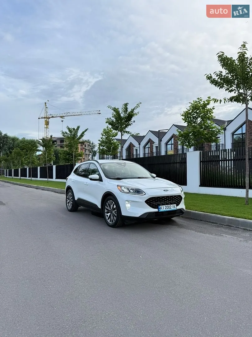 2020 Ford Escape - фото 1