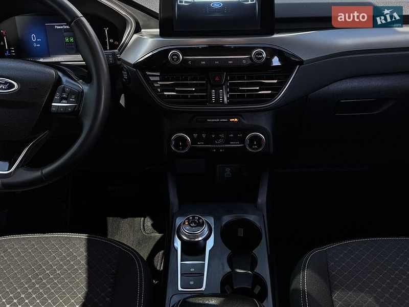 Внедорожник / Кроссовер Ford Escape 2023 в Золочеве