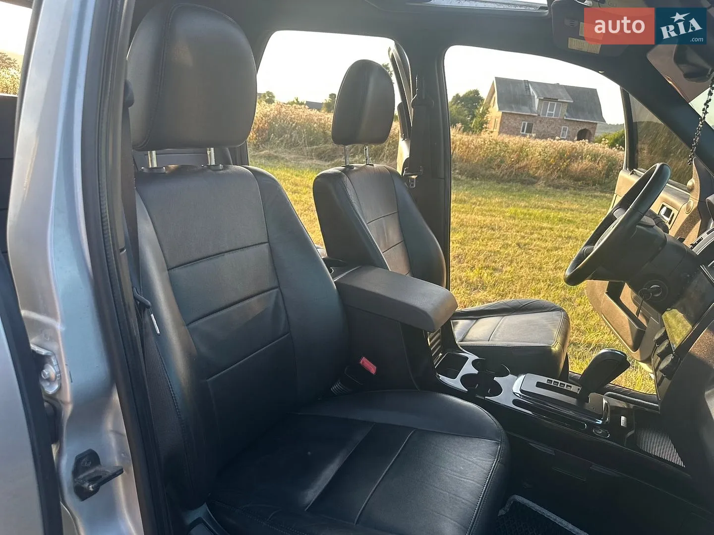 2010 Ford Escape - мініатюра 37