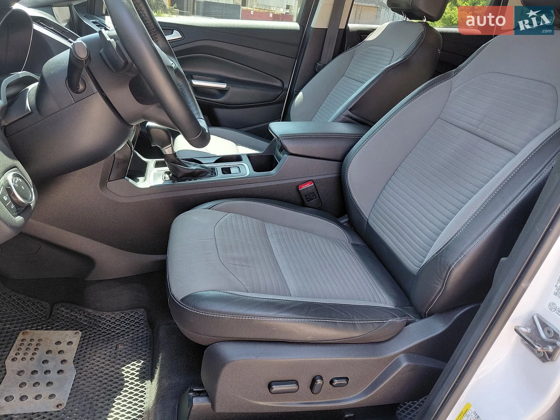 2017 Ford Escape - мініатюра 15