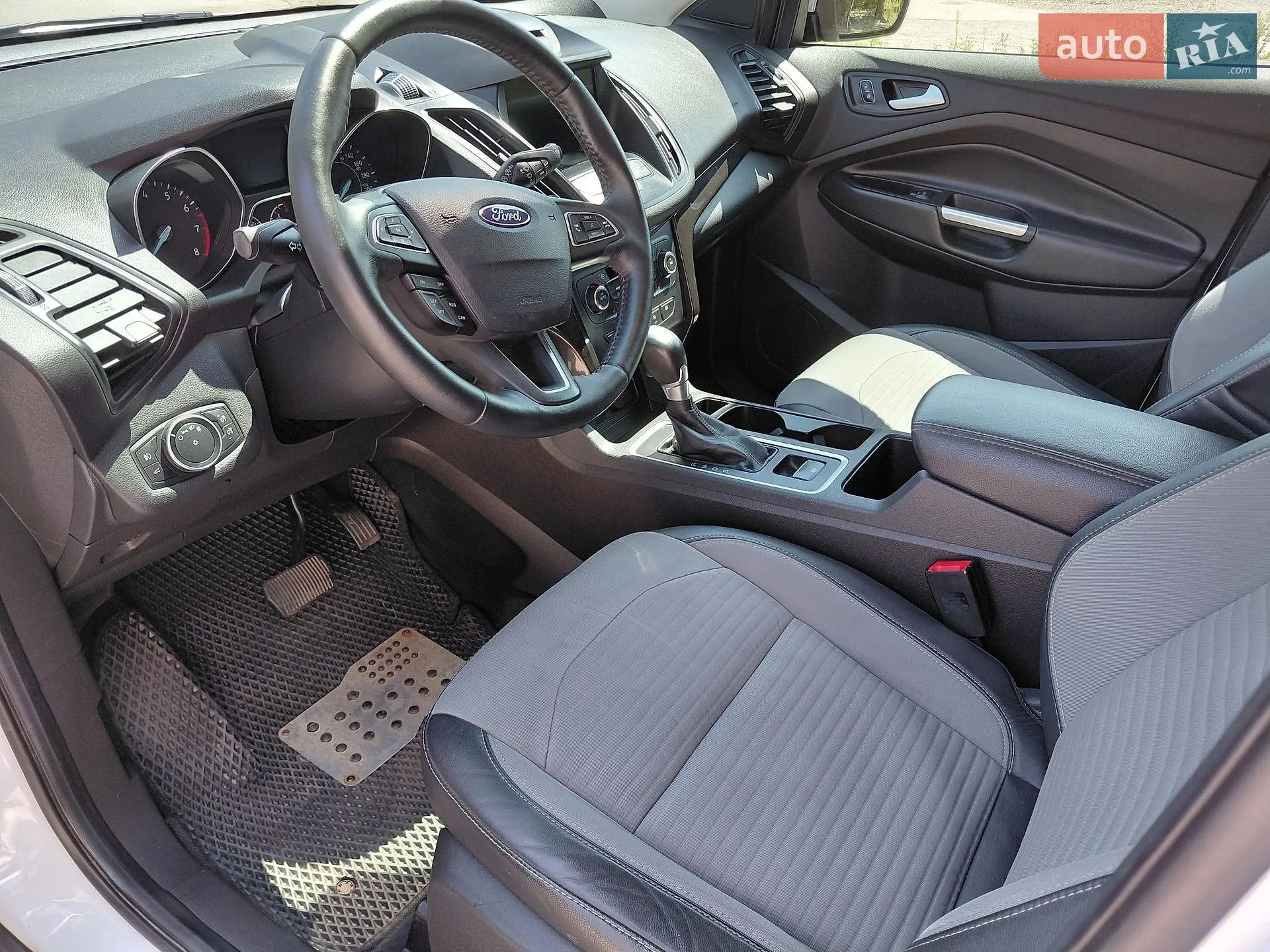 2017 Ford Escape - мініатюра 16