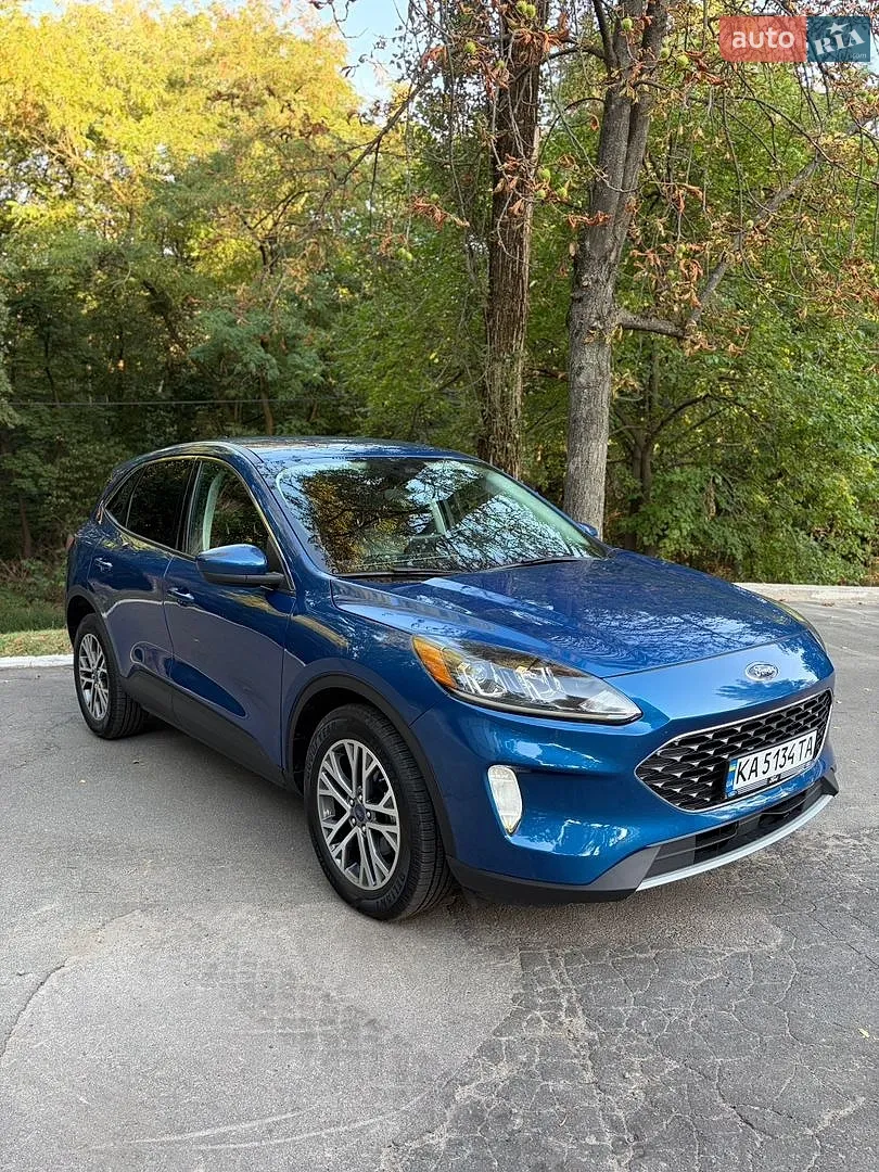 2022 Ford Escape - фото 1