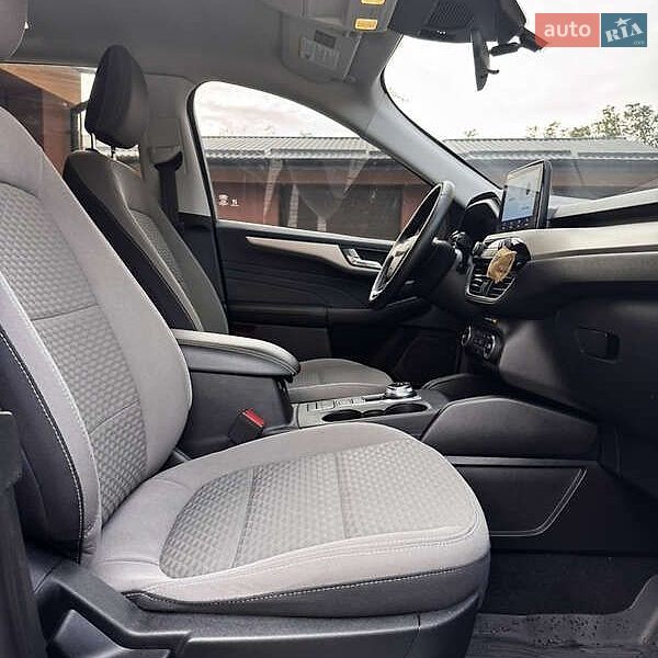 Внедорожник / Кроссовер Ford Escape 2021 в Черкассах