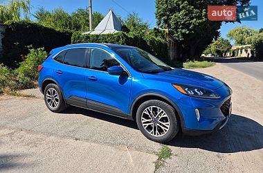 Позашляховик / Кросовер Ford Escape 2020 в Умані