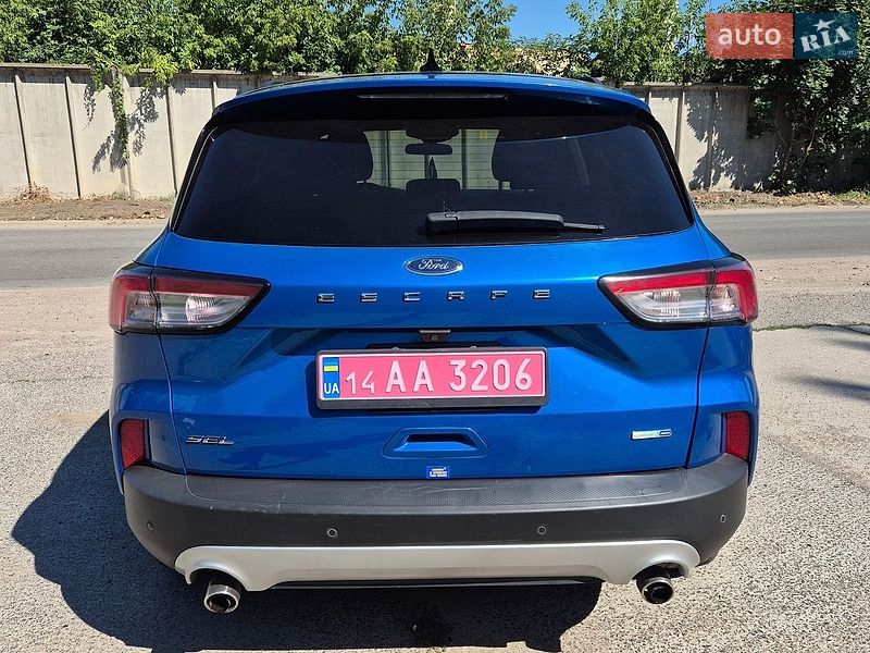 Позашляховик / Кросовер Ford Escape 2020 в Умані