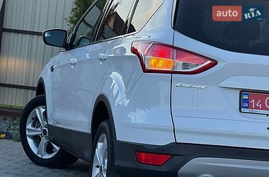 Позашляховик / Кросовер Ford Escape 2015 в Запоріжжі