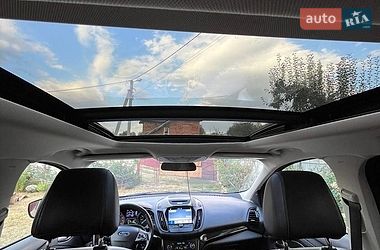 Внедорожник / Кроссовер Ford Escape 2016 в Ивано-Франковске
