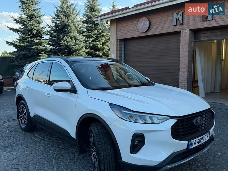 Ford Escape 2024