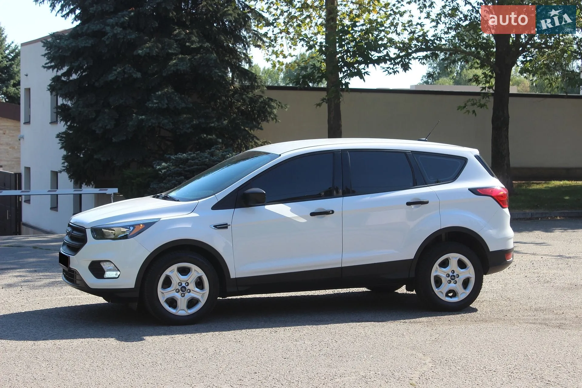 2019 Ford Escape - мініатюра 2