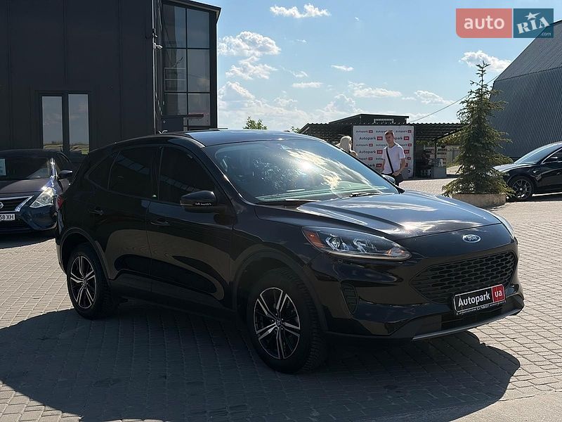 Позашляховик / Кросовер Ford Escape 2021 в Львові