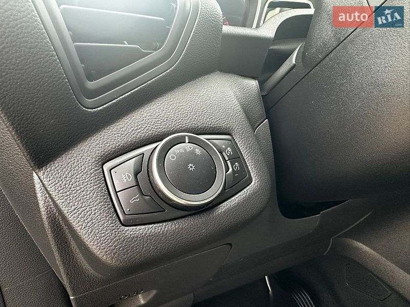 Позашляховик / Кросовер Ford Escape 2019 в Дубні фото 33 Позашляховик / Кросовер Ford Escape 2019 в Дубні
