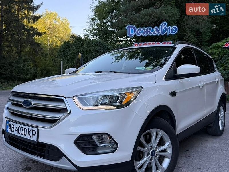 Внедорожник / Кроссовер Ford Escape 2017 в Виннице
