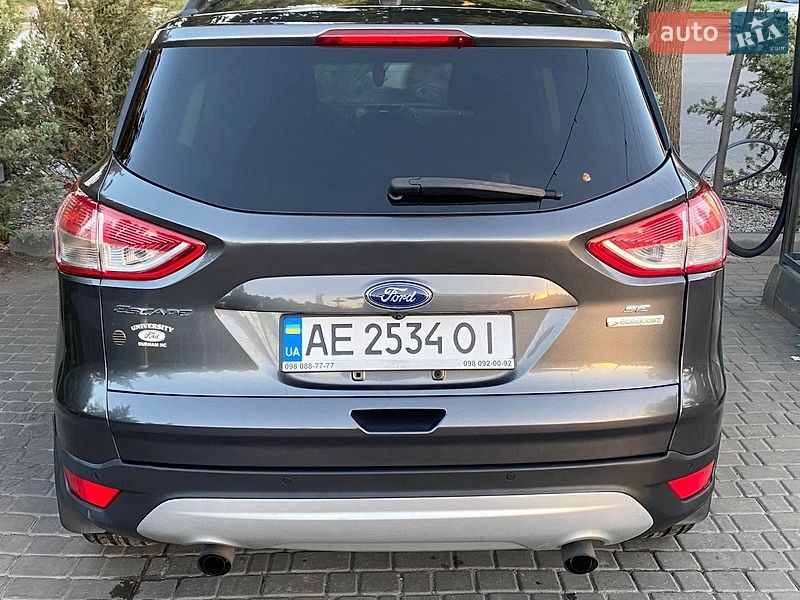 Внедорожник / Кроссовер Ford Escape 2015 в Днепре