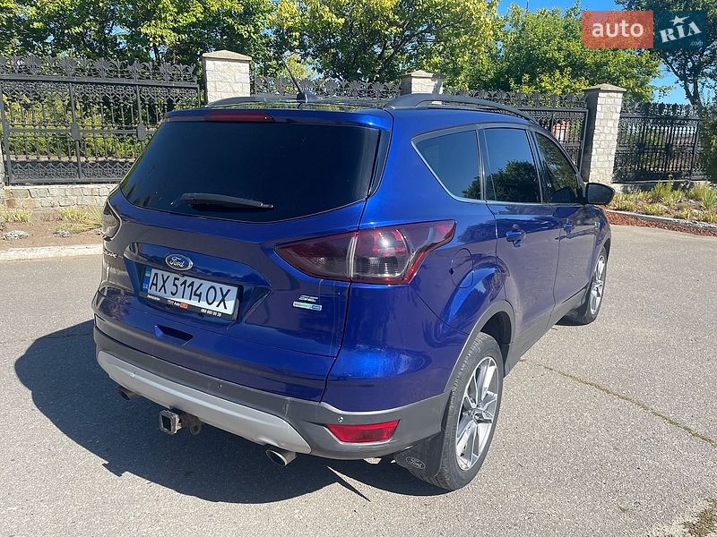 Внедорожник / Кроссовер Ford Escape 2013 в Харькове