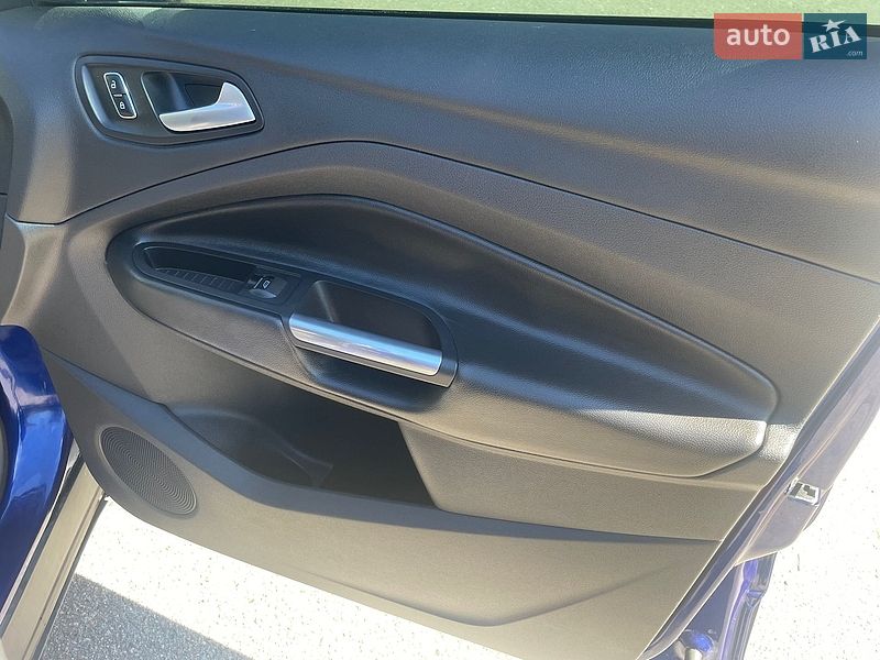 Внедорожник / Кроссовер Ford Escape 2013 в Харькове